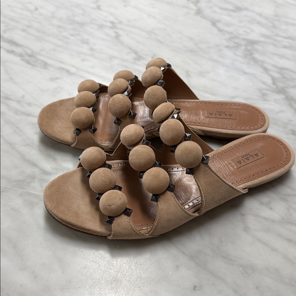 Alaia La Bombe Suede Flats size 38 in Nude - Picture 3 of 12